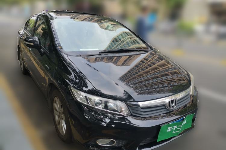 Used Honda Civic 2012 1.8L automatic luxury edition Front Right 45 Deg