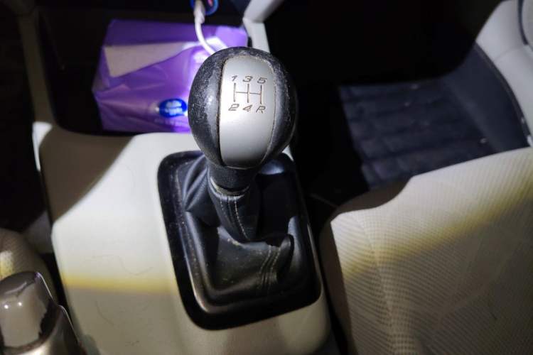Used Honda Civic 2012 1.8L manual Comfort version Gear Lever