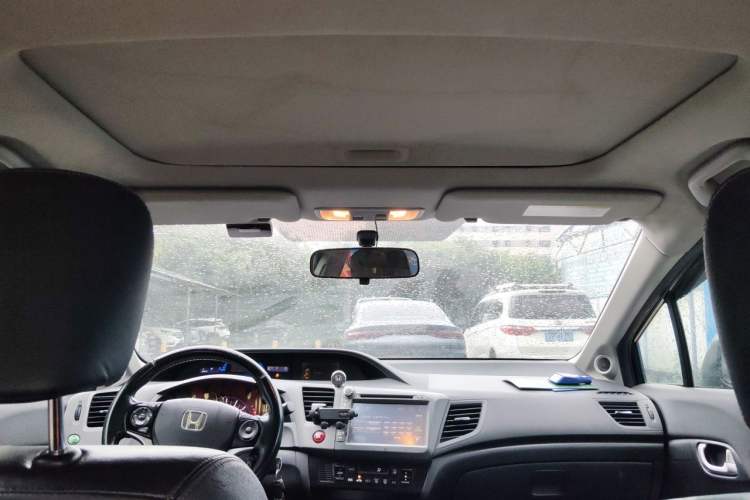Used Honda Civic 2012 1.8L automatic luxury edition Headliner