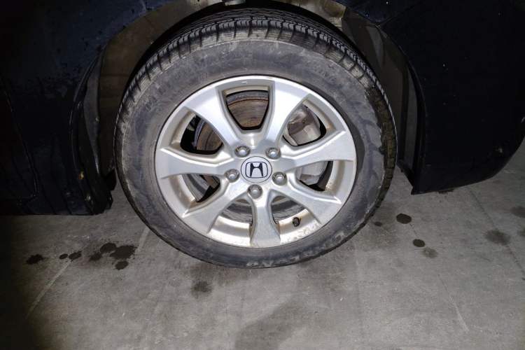 Used Honda Civic 2012 1.8L manual Comfort version Right Front Wheel Hub