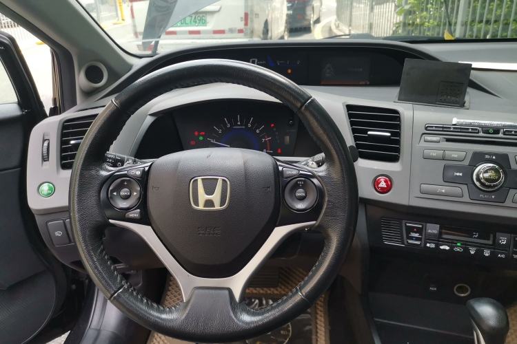 Used Honda Civic 2012 1.8L automatic luxury edition Steering Wheel