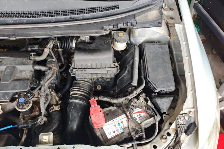 Used Honda Civic 2012 1.8L automatic comfort version Engine Bay Left