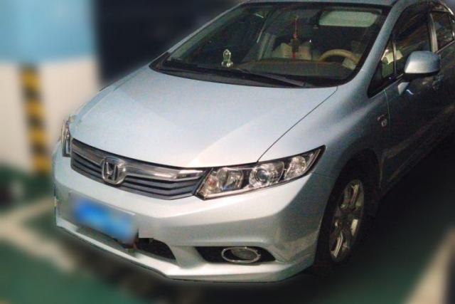 Honda Civic 2012 1.8L automatic luxury edition с пробегом