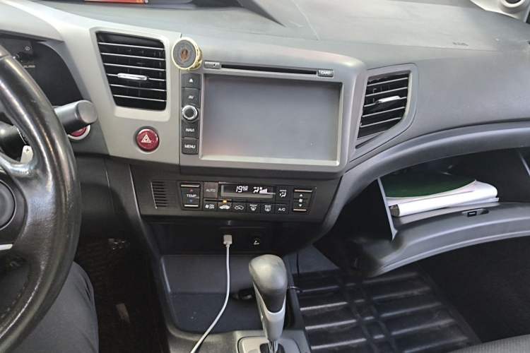 Used Honda Civic 2012 2.0L Automatic TYPE-S Audio And AC Panel
