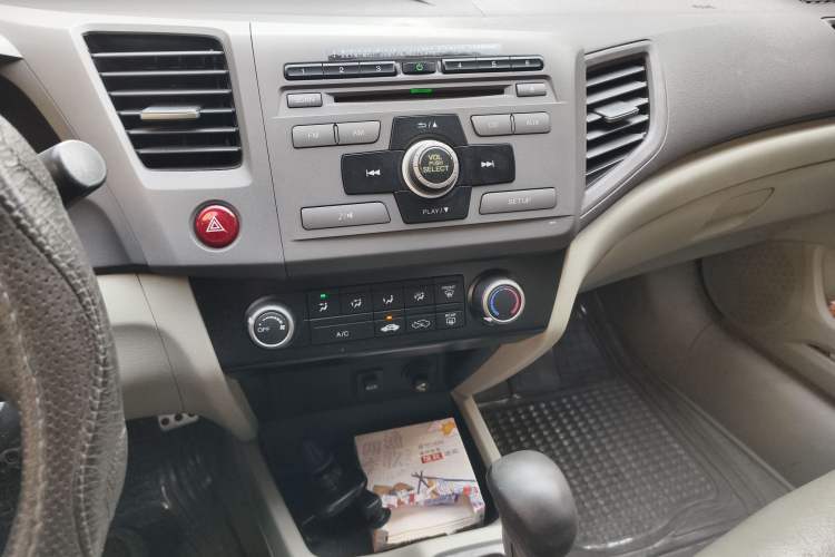 Used Honda Civic 2012 1.8L automatic comfort version Audio And AC Panel