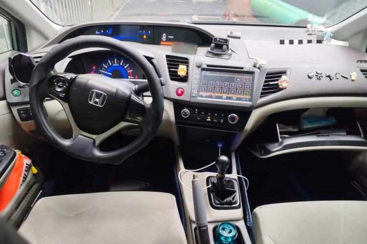 Used Honda Civic 2012 1.8L manual Comfort version Center Console