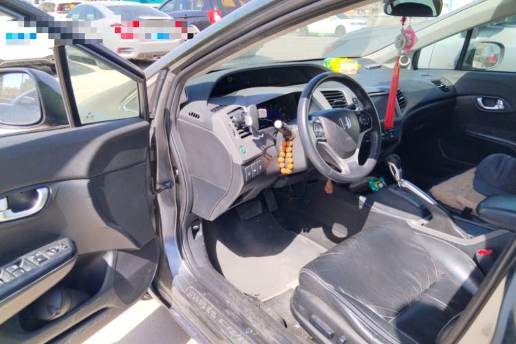 Used Honda Civic 2012 1.8L automatic luxury edition Driver Seat