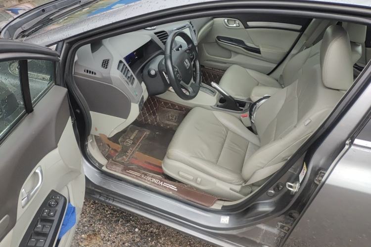 Used Honda Civic 2012 1.8L automatic luxury edition Driver Seat