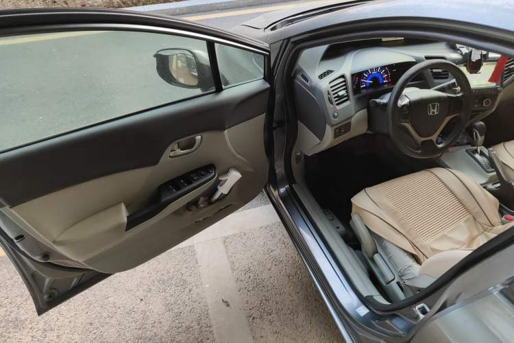 Used Honda Civic 2012 1.8L automatic comfort version Driver Seat