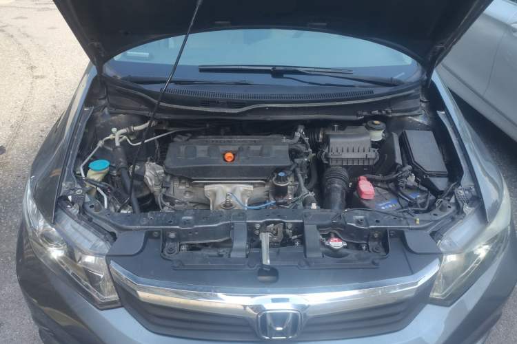 Used Honda Civic 2012 1.8L automatic comfort version Engine Bay