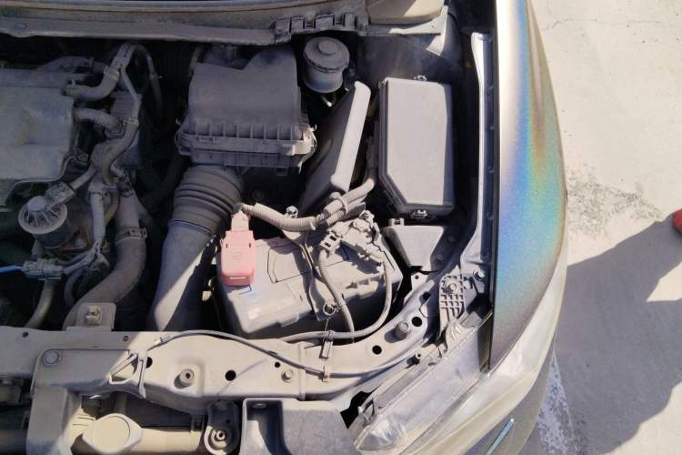 Used Honda Civic 2012 1.8L automatic luxury edition Engine Bay Left