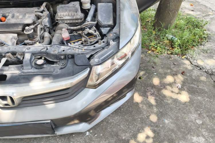 Used Honda Civic 2012 1.8L automatic comfort version Engine Bay Left