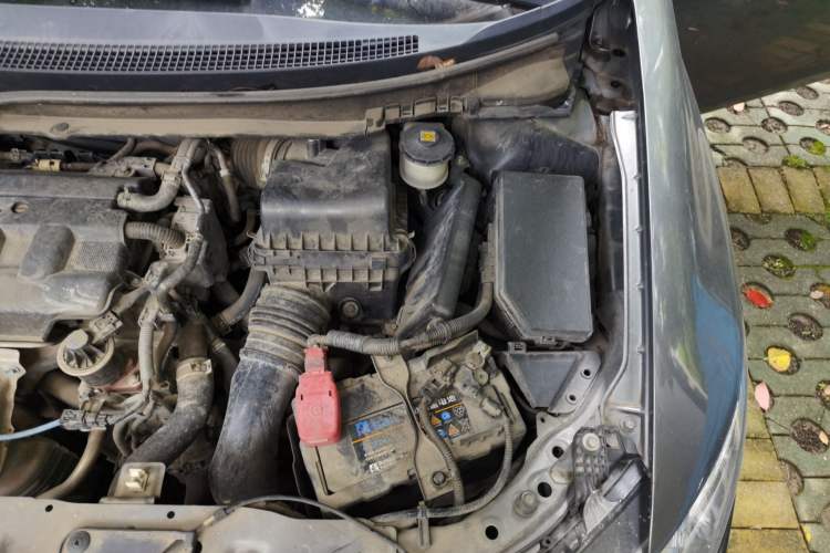 Used Honda Civic 2012 1.8L automatic luxury edition Engine Bay Left