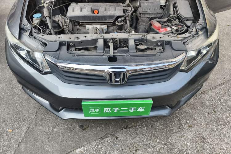 Used Honda Civic 2012 1.8L automatic comfort version Engine Bay