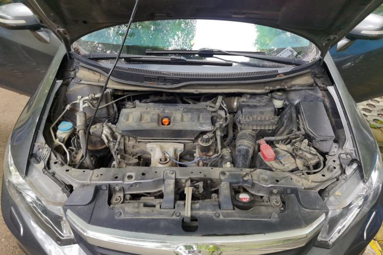 Used Honda Civic 2012 1.8L automatic luxury edition Engine Bay