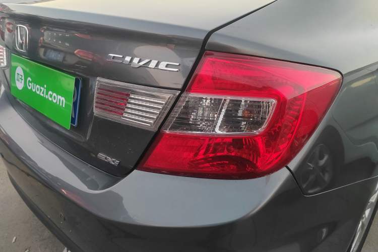 Used Honda Civic 2012 1.8L automatic comfort version Exterior 2