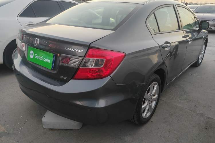 Used Honda Civic 2012 1.8L automatic comfort version Exterior 5