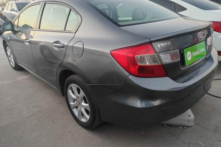 Used Honda Civic 2012 1.8L automatic comfort version Exterior 6