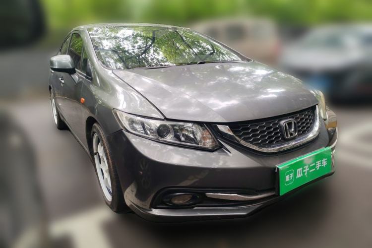 Used Honda Civic 2012 1.8L manual Comfort version Front Right 45 Deg