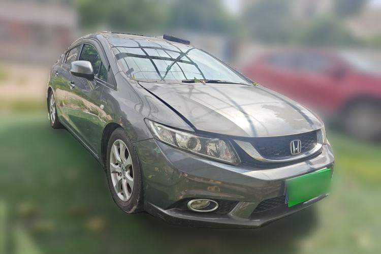 Used Honda Civic 2012 1.8L manual Comfort version Front Right 45 Deg