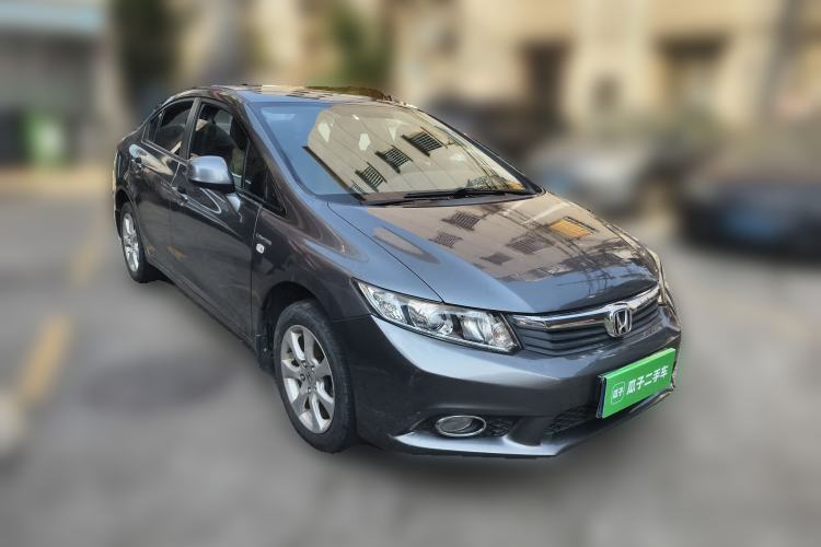Used Honda Civic 2012 1.8L automatic comfort version Front Right 45 Deg