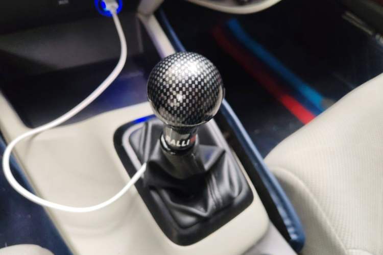 Used Honda Civic 2012 1.8L manual Comfort version Gear Lever