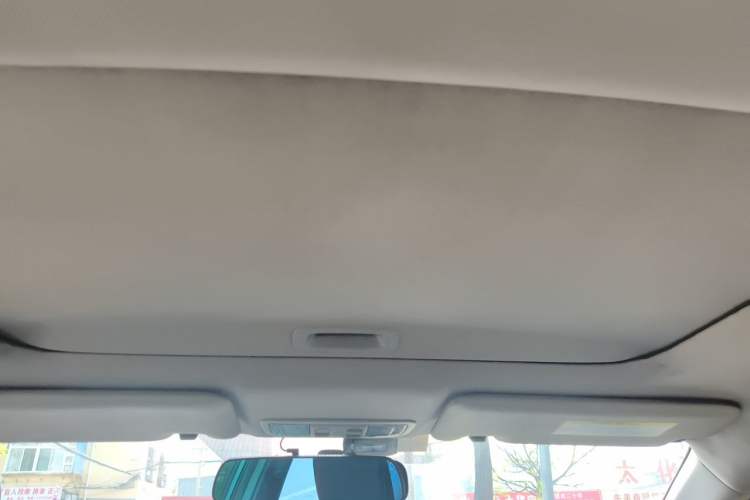 Used Honda Civic 2012 1.8L automatic luxury edition Headliner