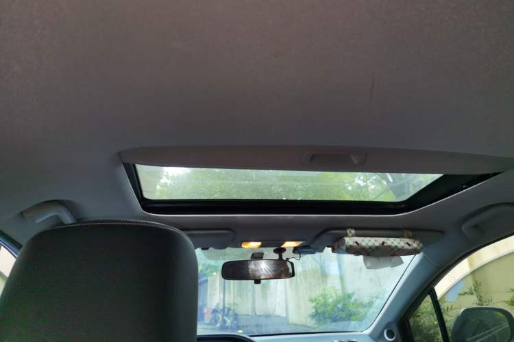 Used Honda Civic 2012 1.8L automatic luxury edition Headliner