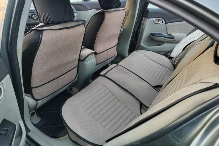 Used Honda Civic 2012 1.8L automatic comfort version Interior 2