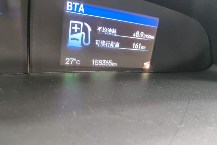 Used Honda Civic 2012 1.8L manual Comfort version Odometer Close Up