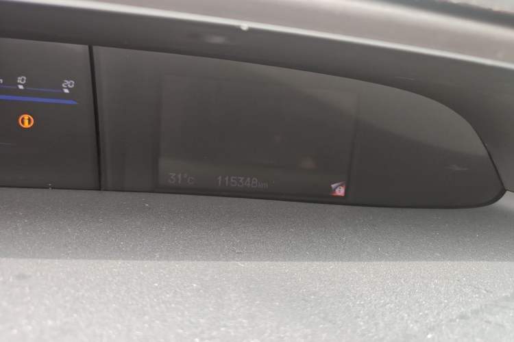 Used Honda Civic 2012 1.8L manual Comfort version Odometer Close Up
