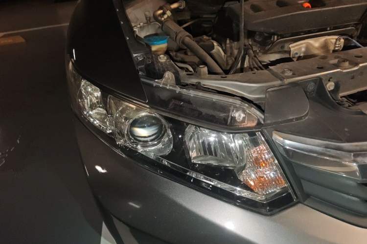 Used Honda Civic 2012 1.8L automatic comfort version Right Front Headlight