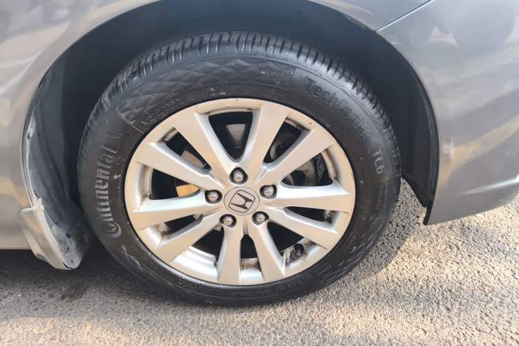 Used Honda Civic 2012 1.8L automatic luxury edition Right Front Wheel Hub