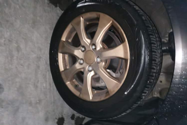 Used Honda Civic 2012 1.8L automatic comfort version Right Front Wheel Hub