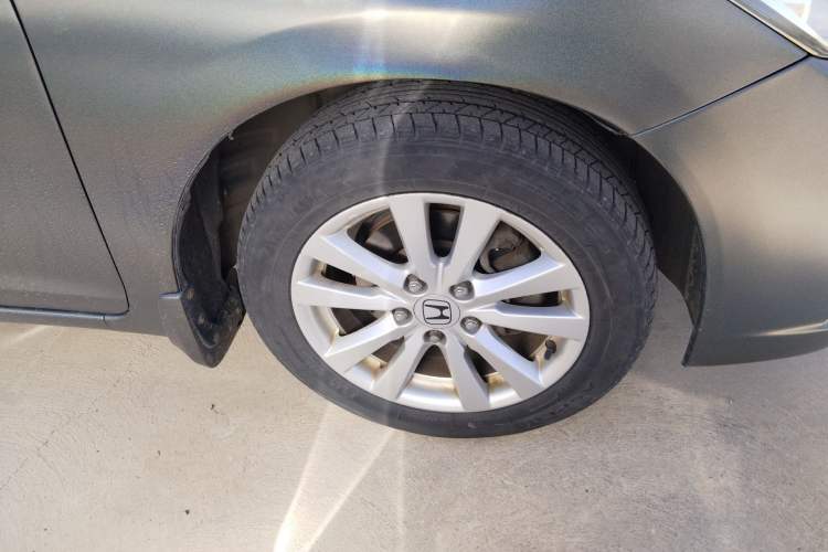 Used Honda Civic 2012 1.8L automatic luxury edition Right Front Wheel Hub