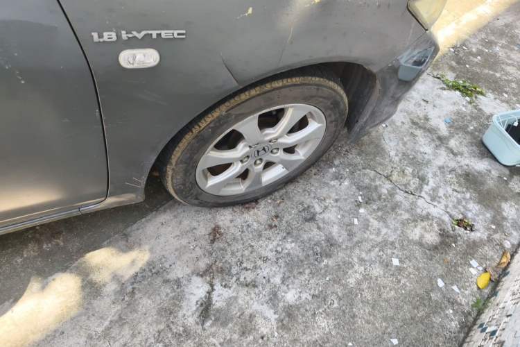 Used Honda Civic 2012 1.8L automatic comfort version Right Front Wheel Hub