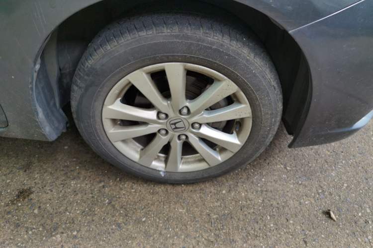 Used Honda Civic 2012 1.8L automatic luxury edition Right Front Wheel Hub