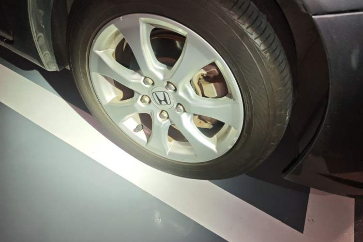 Used Honda Civic 2012 1.8L automatic comfort version Right Front Wheel Hub