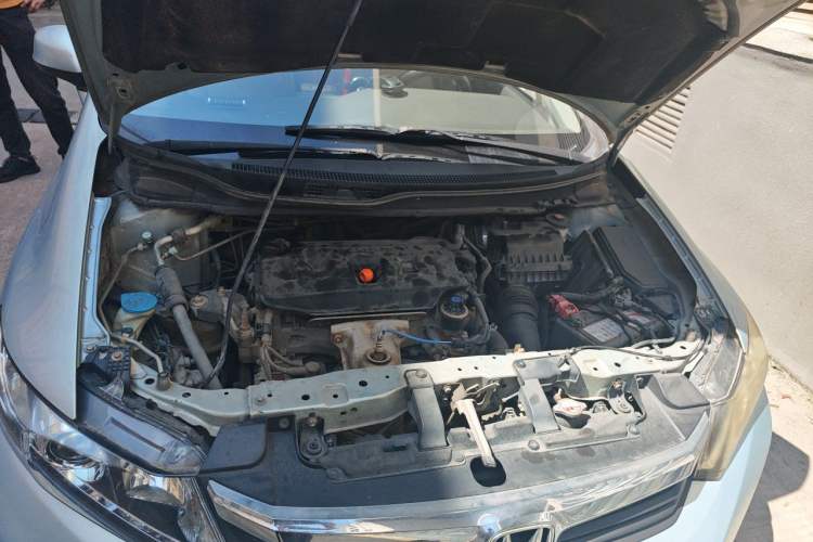 Used Honda Civic 2012 1.8L automatic comfort version Engine Bay