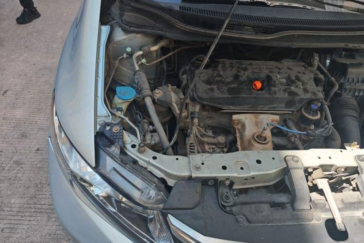 Used Honda Civic 2012 1.8L automatic comfort version Engine Bay Right
