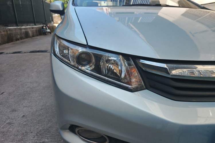 Used Honda Civic 2012 1.8L automatic comfort version Right Front Headlight