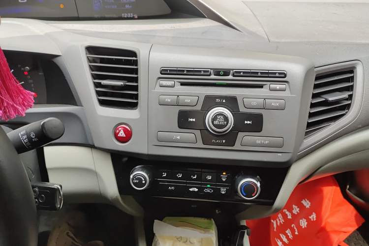Used Honda Civic 2012 1.8L automatic comfort version Audio And AC Panel