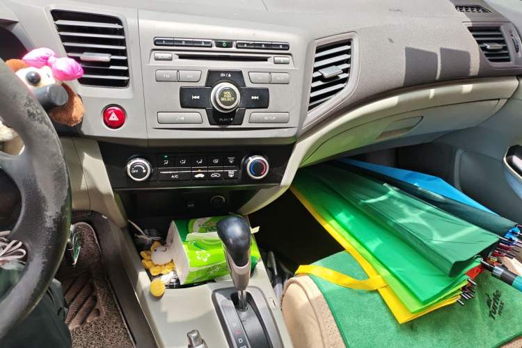 Used Honda Civic 2012 1.8L automatic comfort version Audio And AC Panel