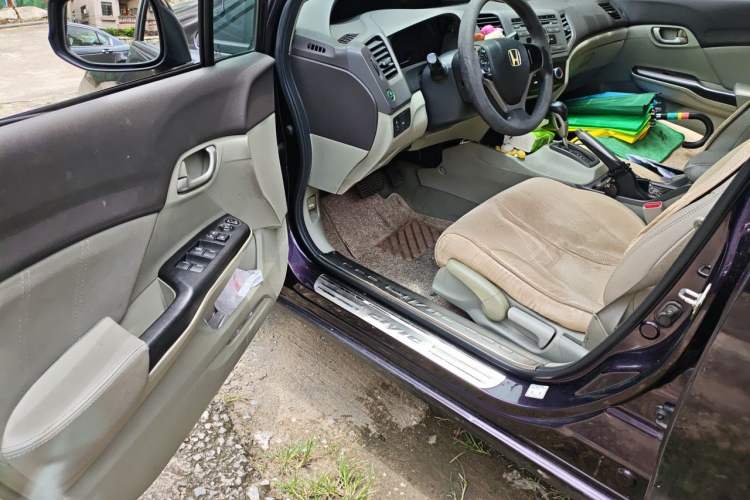Used Honda Civic 2012 1.8L automatic comfort version Driver Seat