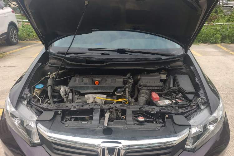 Used Honda Civic 2012 1.8L automatic comfort version Engine Bay