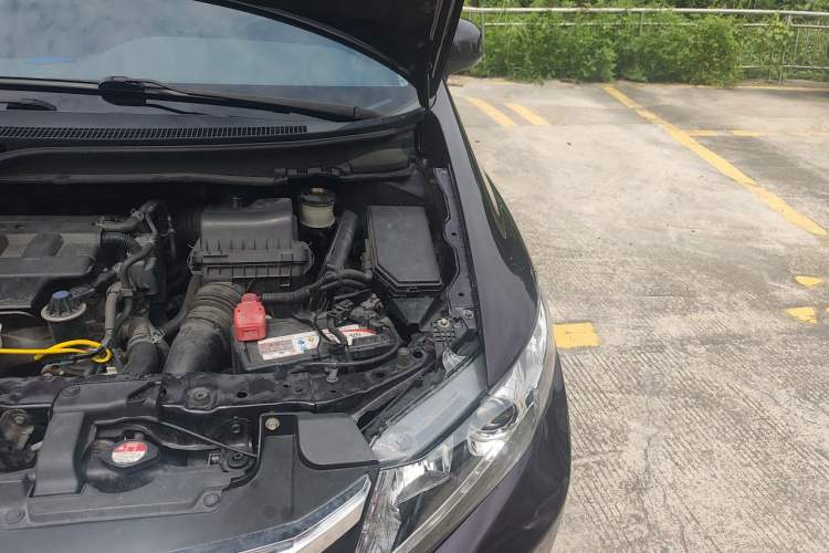 Used Honda Civic 2012 1.8L automatic comfort version Engine Bay Left