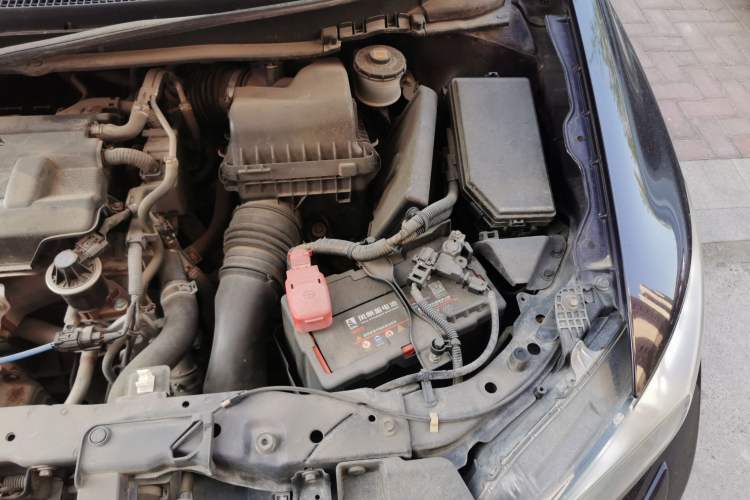 Used Honda Civic 2012 1.8L automatic luxury edition Engine Bay Left