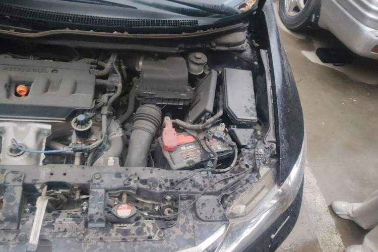 Used Honda Civic 2012 1.8L automatic luxury edition Engine Bay Left