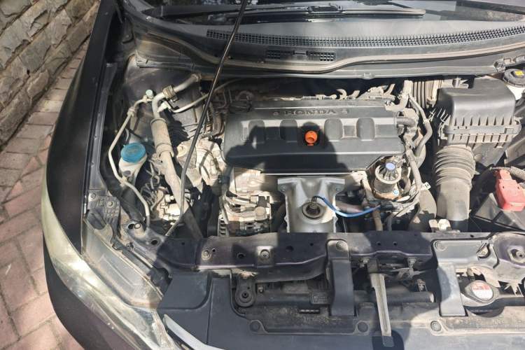 Used Honda Civic 2012 1.8L automatic comfort version Engine Bay Right