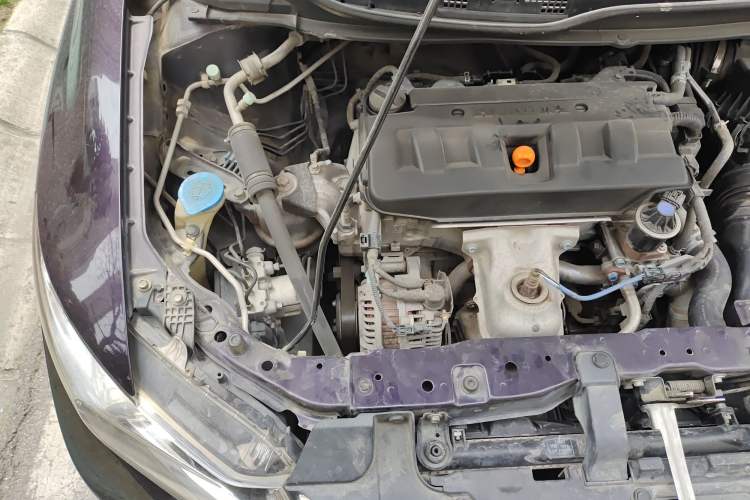 Used Honda Civic 2012 1.8L automatic comfort version Engine Bay Right